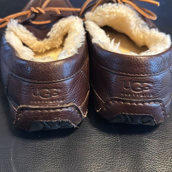 UGG Byron Chocolate Brown Leather Shearling Lined Driving Moccasins Slippers - Picture 4 of 10